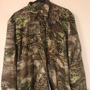 Cabelas camo button down shirt